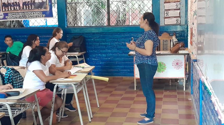 Formació en equitat, treball digne, salud mental i salut reproductiva per docents. Fase III