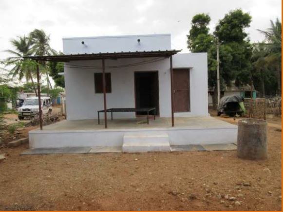 Accés al dret a un habitage digne amb sanejament adequat per a 41 dones i 2 homes amb discapacitat i les seves families de la comunitat rural de Nagireddypalli, Districte d'Anantapur, India