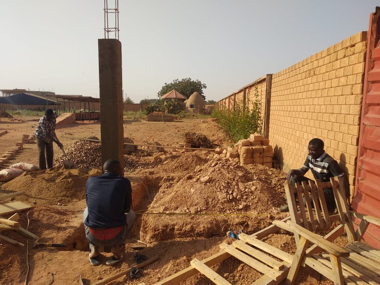 Dotació d'equipaments al training medical centre (TMC), Ouagadougou, Burkina Fasso