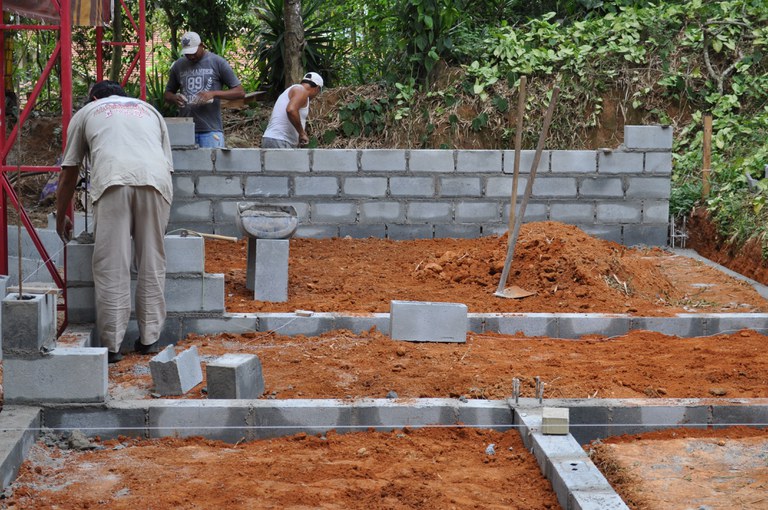 Finalització de la construcció de la plenària multi funcional de l’Escola Nacional Florestan Fernandes (Guararema-Brasil)