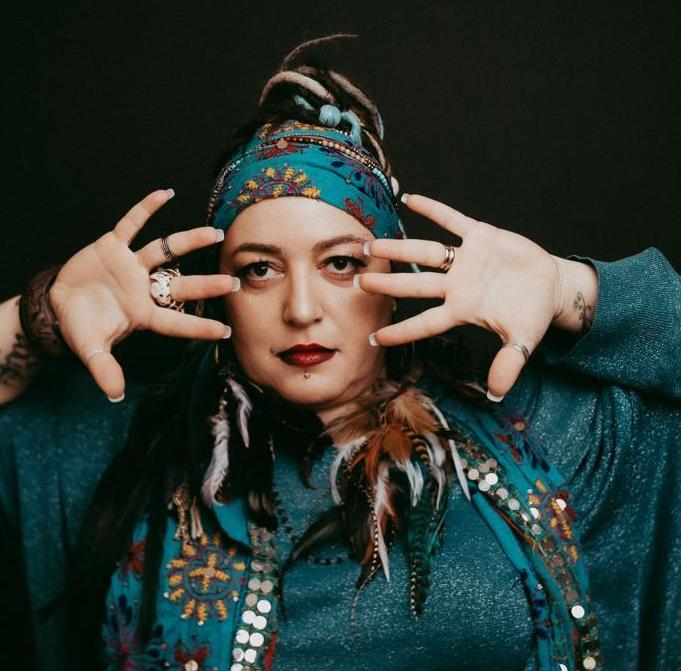 2. Farnaz Ohadi.jpg