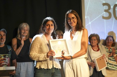 %{image/Description}