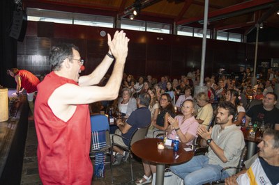 %{image/Description}