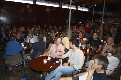 %{image/Description}